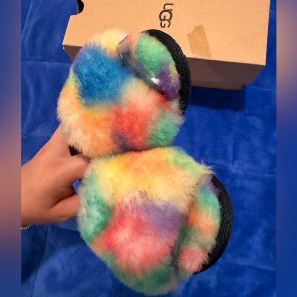 UGG Rainbow Cozy Slippers for kids - Picture 4 of 5